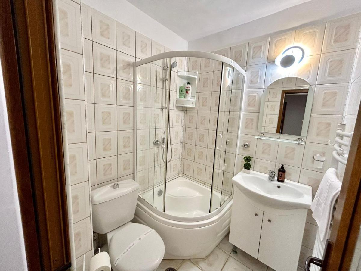 Jad - Familiy 4 Rooms Apartment - Near Forest And Historic Center - Racadau Braşov Eksteriør bilde