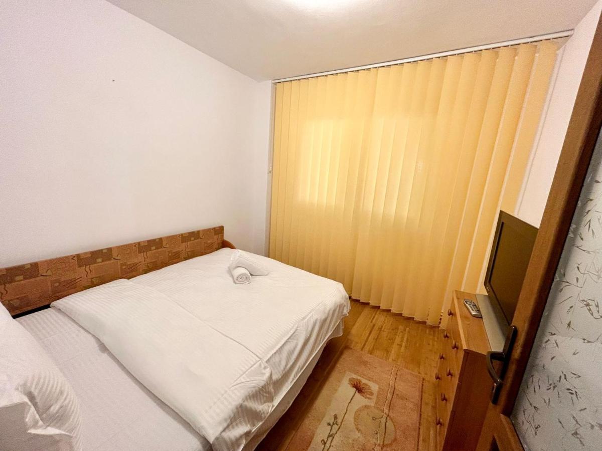 Jad - Familiy 4 Rooms Apartment - Near Forest And Historic Center - Racadau Braşov Eksteriør bilde