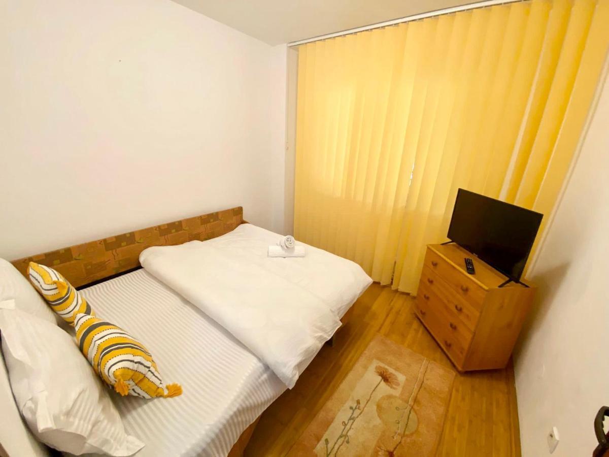 Jad - Familiy 4 Rooms Apartment - Near Forest And Historic Center - Racadau Braşov Eksteriør bilde