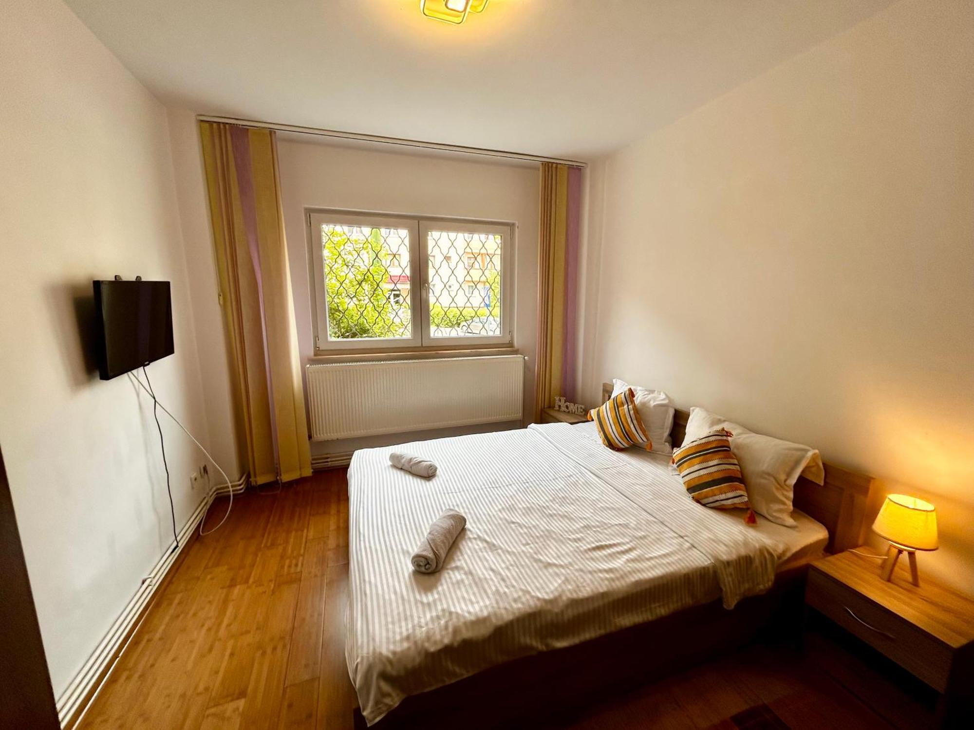 Jad - Familiy 4 Rooms Apartment - Near Forest And Historic Center - Racadau Braşov Eksteriør bilde
